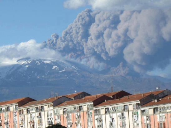 eruzione etna 04 2013